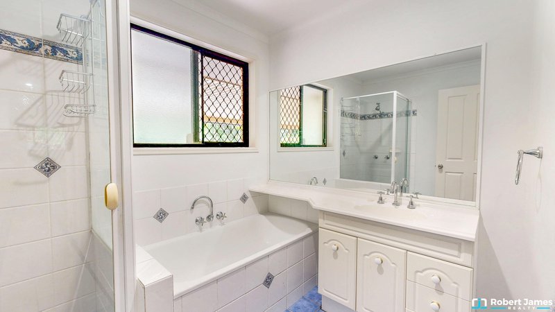 Photo - 90 Woodhaven Way, Cooroibah QLD 4565 - Image 14