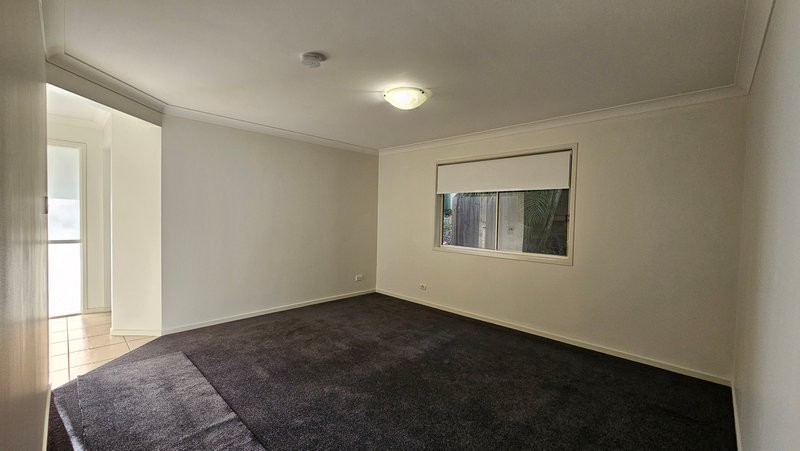 Photo - 90 Woodlands Boulevard, Waterford QLD 4133 - Image 3