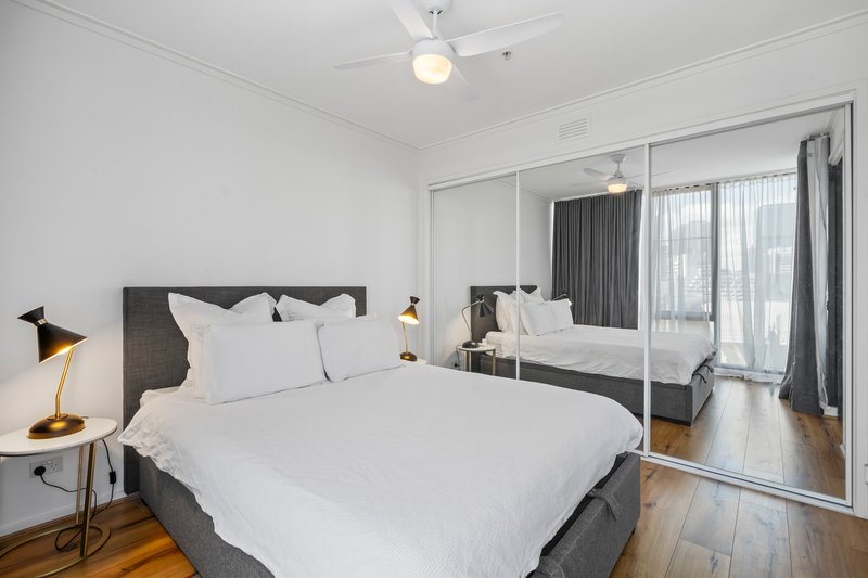 Photo - 900/63 Whiteman Street, Southbank VIC 3006 - Image 11