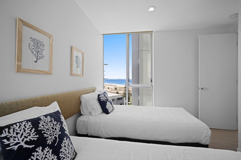 Photo - 901/1 Douglas Street 'Nirvana' , Coolangatta QLD 4225 - Image 6