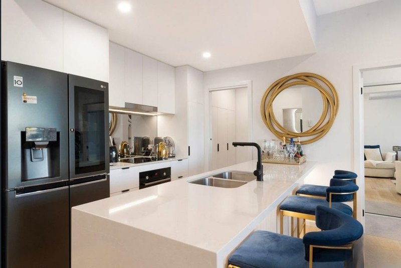 Photo - 901/256 Stanhill Drive, Surfers Paradise QLD 4217 - Image 5