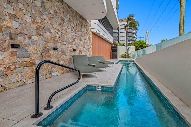 Photo - 901/256 Stanhill Drive, Surfers Paradise QLD 4217 - Image 20