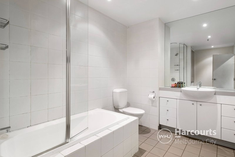 Photo - 901/422 Collins Street, Melbourne VIC 3000 - Image 4