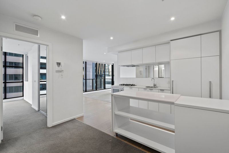 Photo - 901/50 Haig Street, Southbank VIC 3006 - Image 1