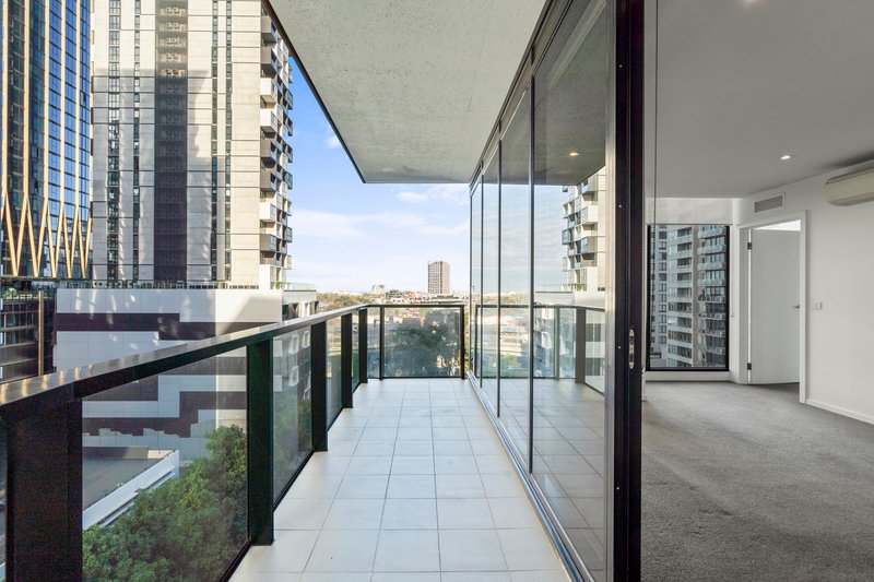 Photo - 901/50 Haig Street, Southbank VIC 3006 - Image 5