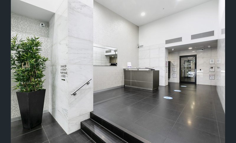 Photo - 901/50 Haig Street, Southbank VIC 3006 - Image 12