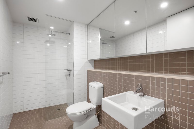 Photo - 901/8 Mccrae Street, Docklands VIC 3008 - Image 7