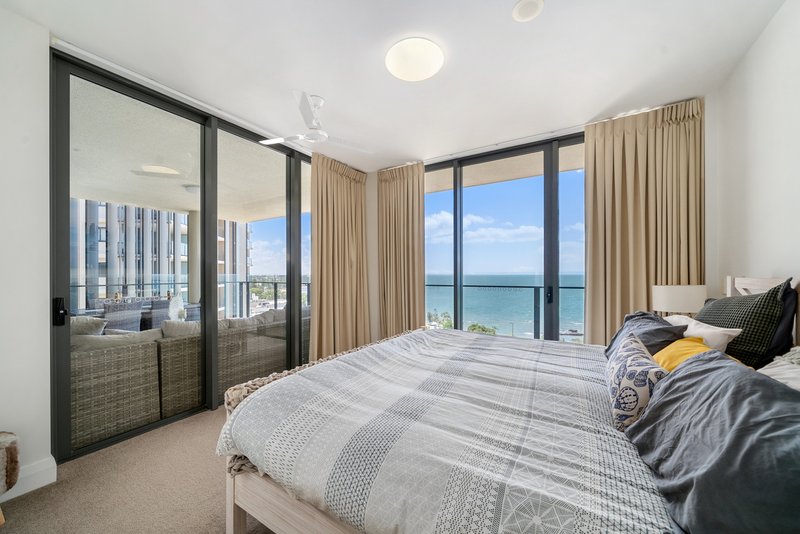 Photo - 901/99 Marine Parade, Redcliffe QLD 4020 - Image 9