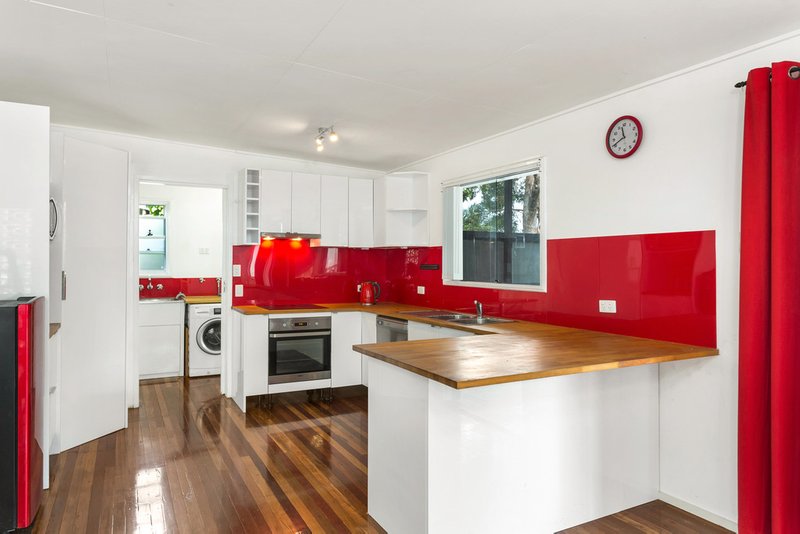 Photo - 902 South Pine Road, Everton Park QLD 4053 - Image 3