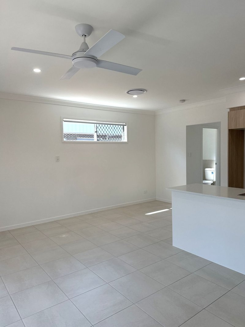 Photo - 90/2 Waler Close, Mango Hill QLD 4509 - Image 4