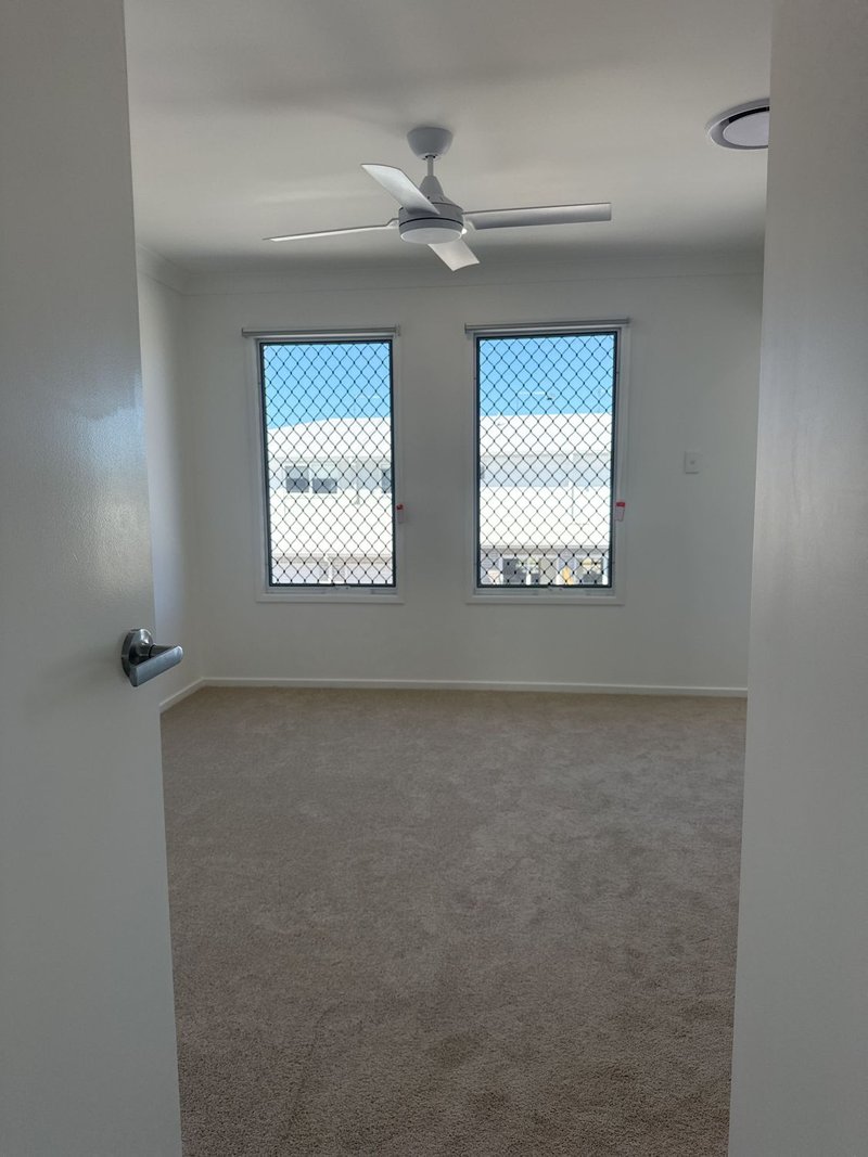 Photo - 90/2 Waler Close, Mango Hill QLD 4509 - Image 7