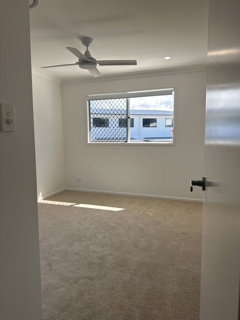 Photo - 90/2 Waler Close, Mango Hill QLD 4509 - Image 10