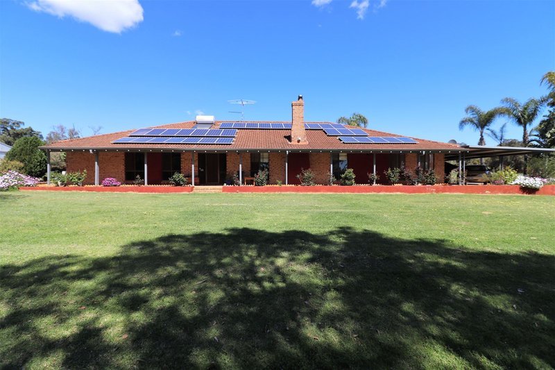 Photo - 902 Wandena Road, Lower Chittering WA 6084 - Image 7