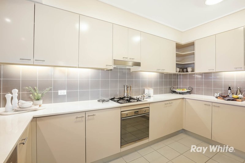 Photo - 902/12 Pennant St , Castle Hill NSW 2154 - Image 7