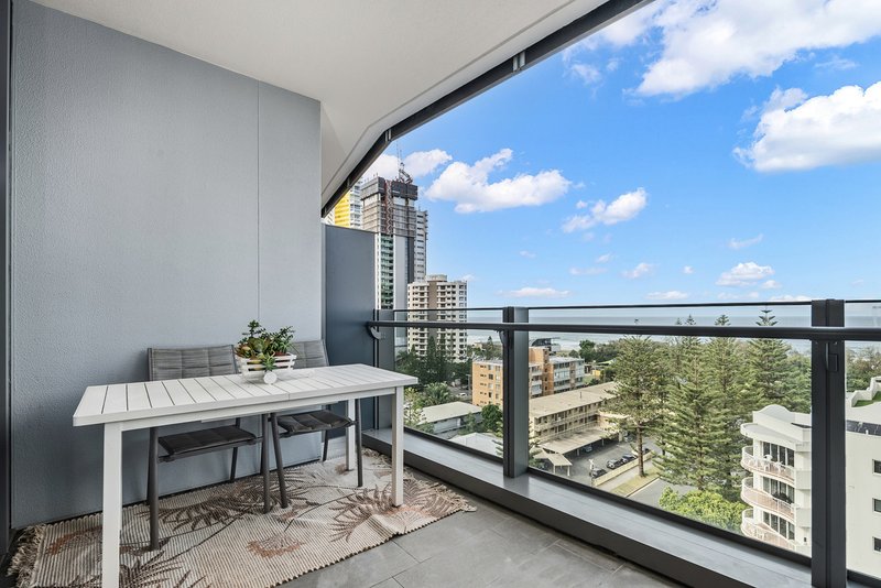 Photo - 902/12 Philip Avenue, Broadbeach QLD 4218 - Image 9