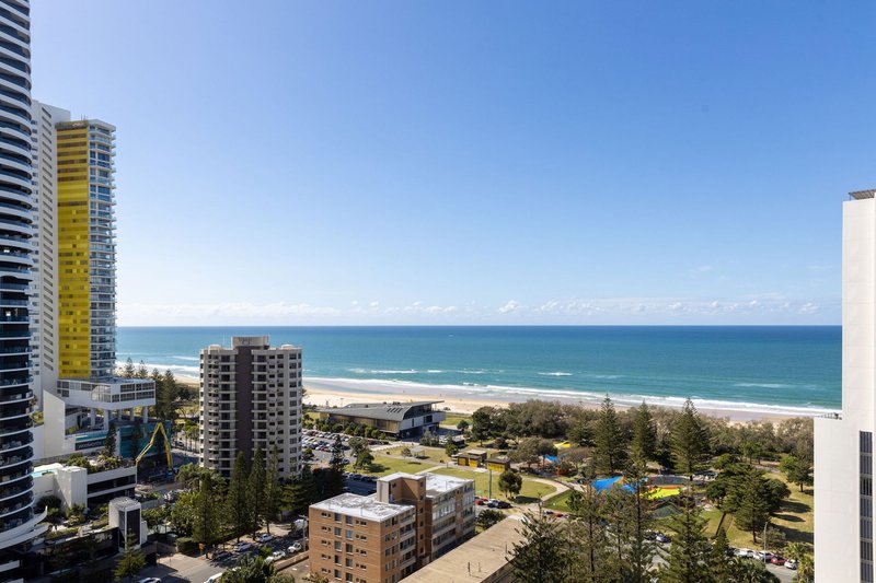 Photo - 902/12 Philip Avenue, Broadbeach QLD 4218 - Image 23