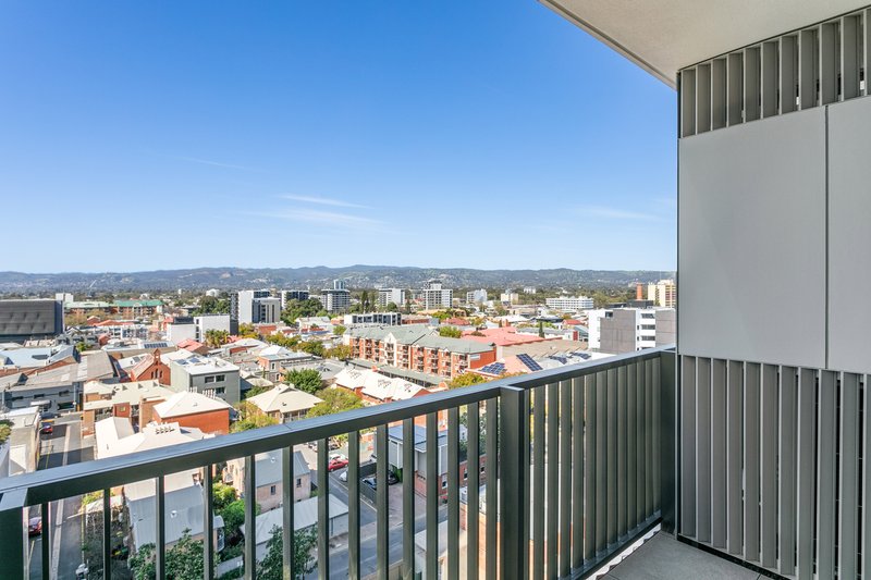 Photo - 902/17 Penny Place, Adelaide SA 5000 - Image 12