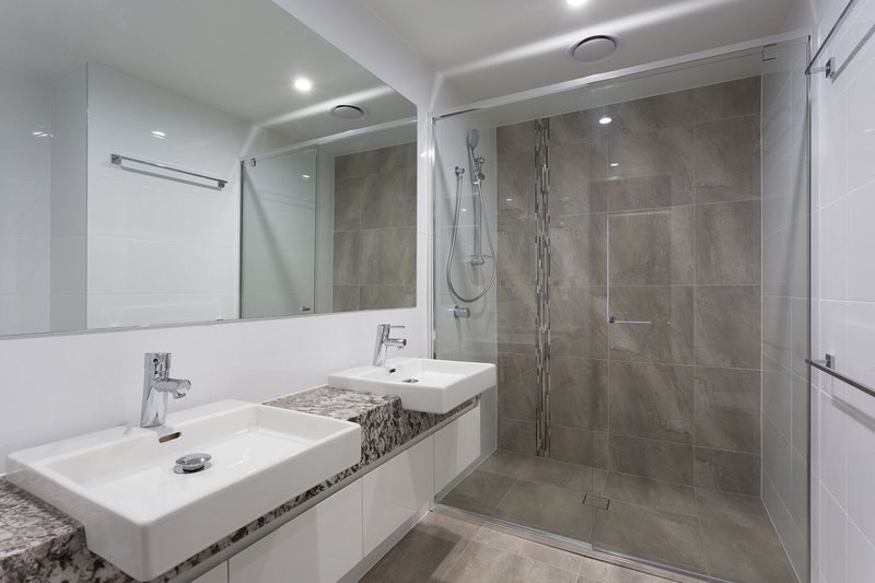 Photo - 902/4 Anderston Street, Scarborough QLD 4020 - Image 6