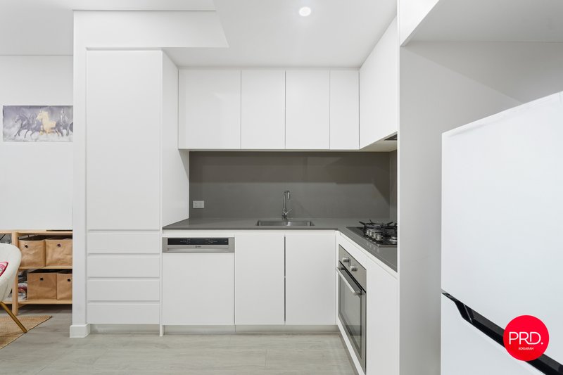 Photo - 902/44 Regent Street, Kogarah NSW 2217 - Image 7