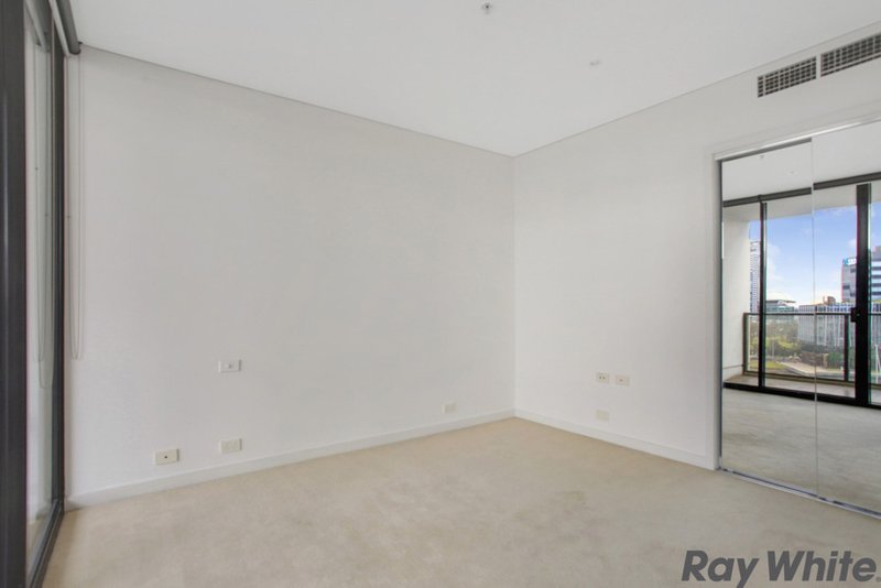 Photo - 902/60 Lorimer Street, Docklands VIC 3008 - Image 6