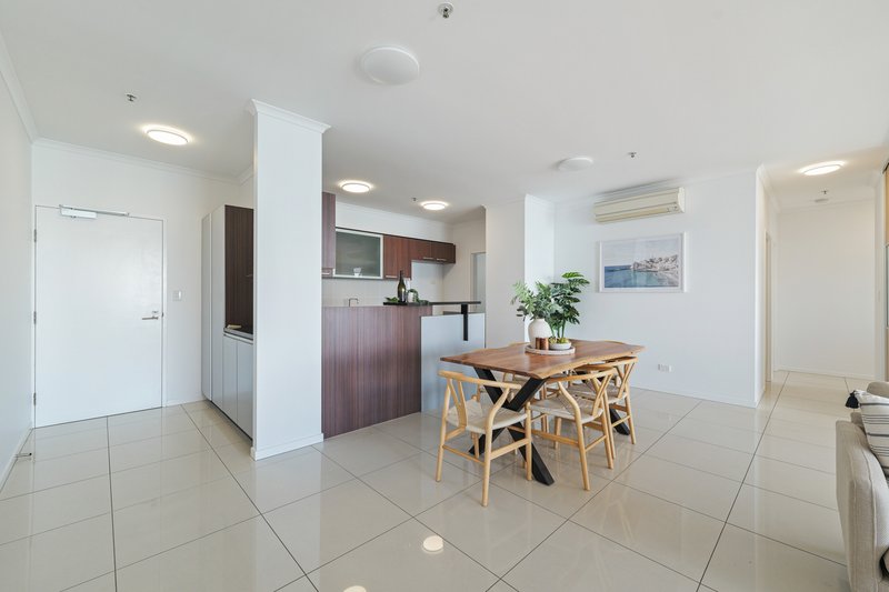 Photo - 902/75 Landsborough Parade, Golden Beach QLD 4551 - Image 7