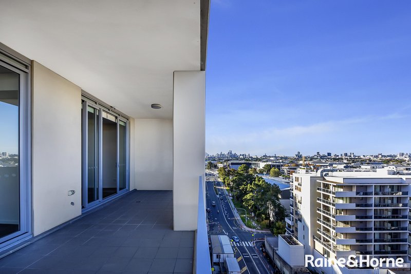 Photo - 902B/8 Bourke Street, Mascot NSW 2020 - Image 9