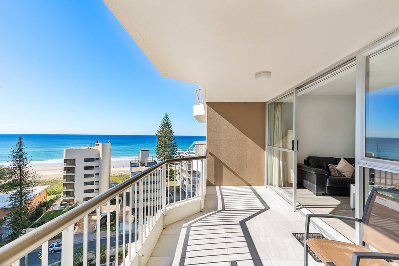 Photo - 903/10 Vista Street, Surfers Paradise QLD 4217 - Image 2