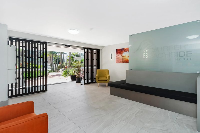Photo - 903/10 Vista Street, Surfers Paradise QLD 4217 - Image 13