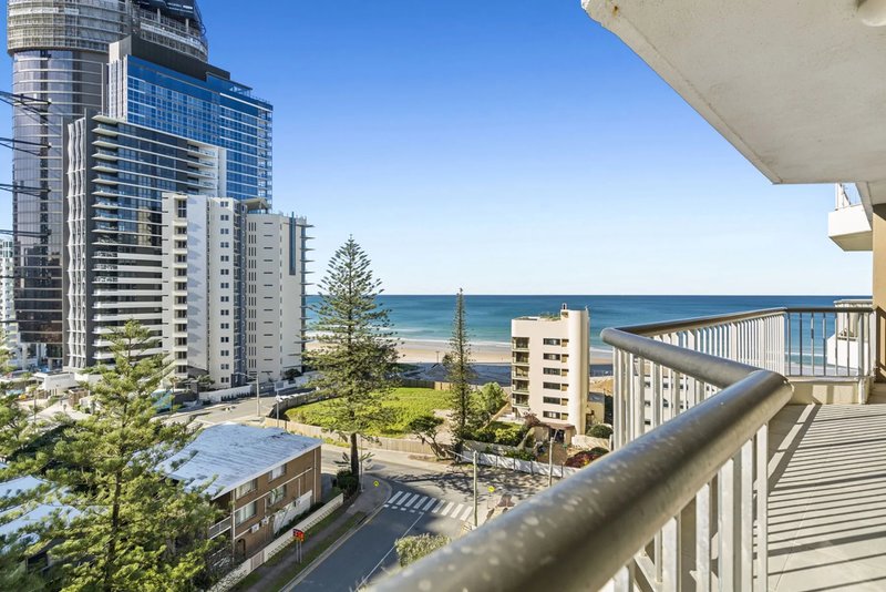Photo - 903/10 Vista Street, Surfers Paradise QLD 4217 - Image 14