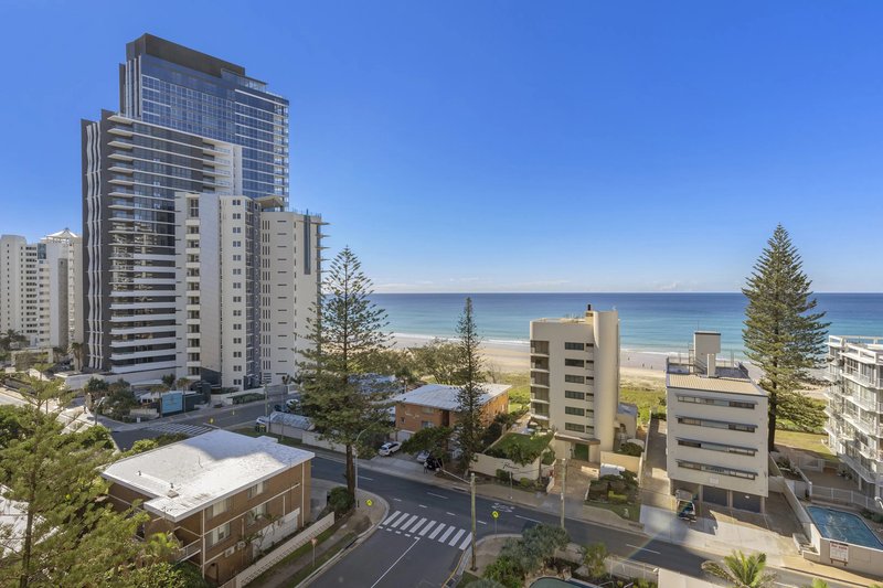 Photo - 903/10 Vista Street, Surfers Paradise QLD 4217 - Image 16