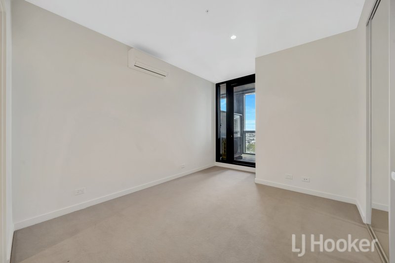 Photo - 903/253-273 Normanby Road, South Melbourne VIC 3205 - Image 6