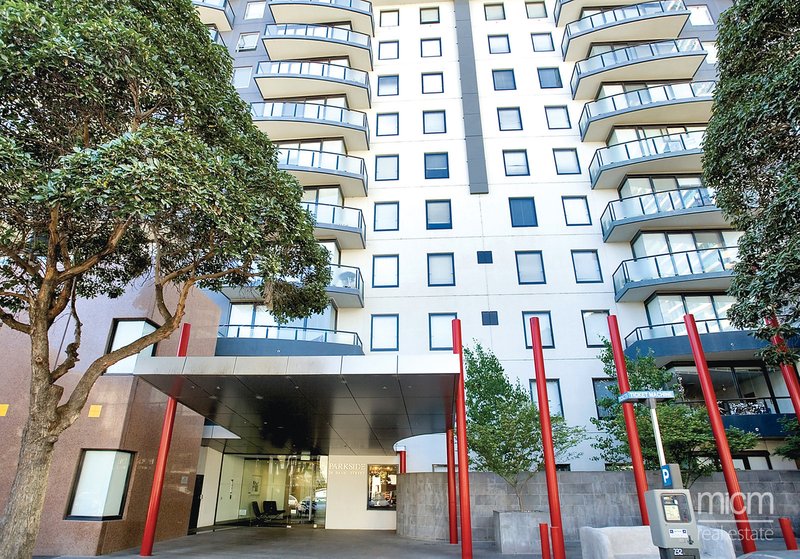 903/28 Bank Street, South Melbourne VIC 3205