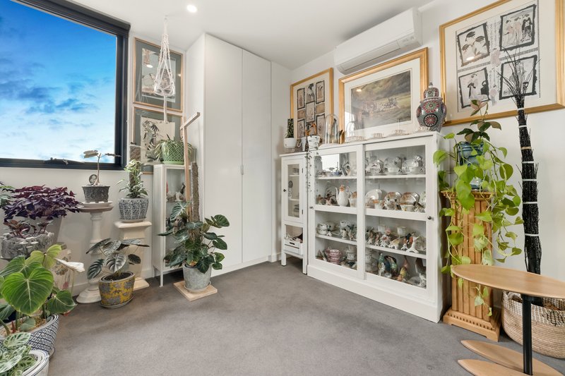 Photo - 903/408 Burwood Highway, Wantirna South VIC 3152 - Image 8