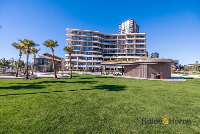 Photo - 903/8 Sanctuary Boulevard, Wentworth Point NSW 2127 - Image 12