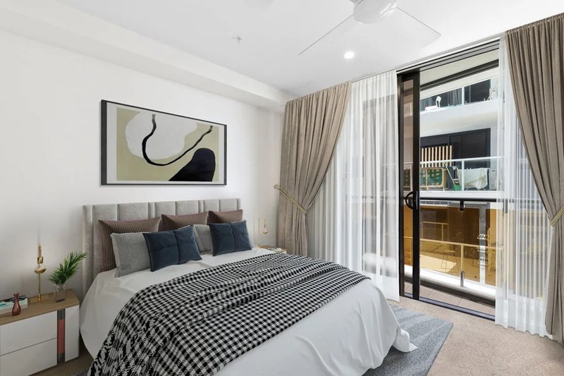 Photo - 904/139 Scarborough Street, Southport QLD 4215 - Image 2