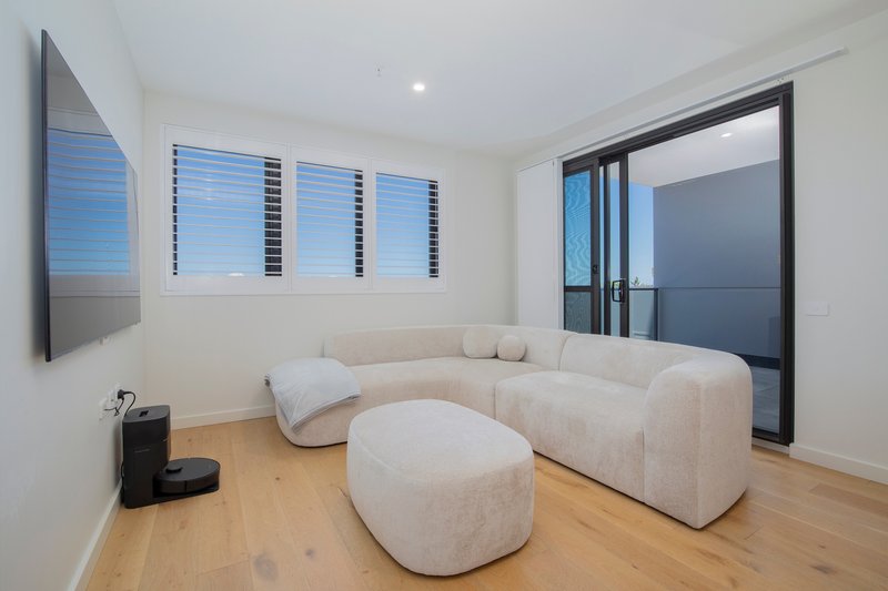 Photo - 904/2 Charles Street, Charlestown NSW 2290 - Image 6