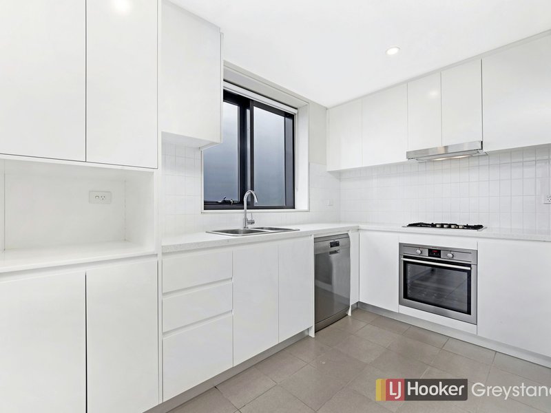 Photo - 904/22 Parkes Street, Harris Park NSW 2150 - Image 1