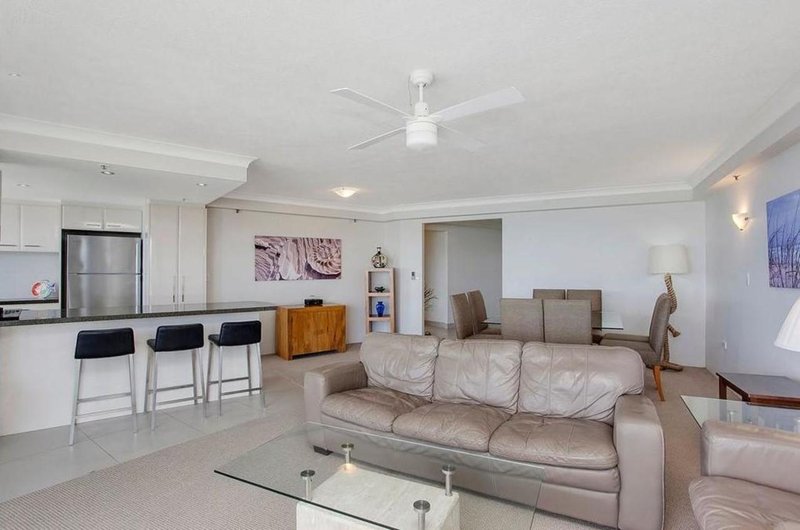 Photo - 90/45 Hayle Street, Burleigh Heads QLD 4220 - Image 10