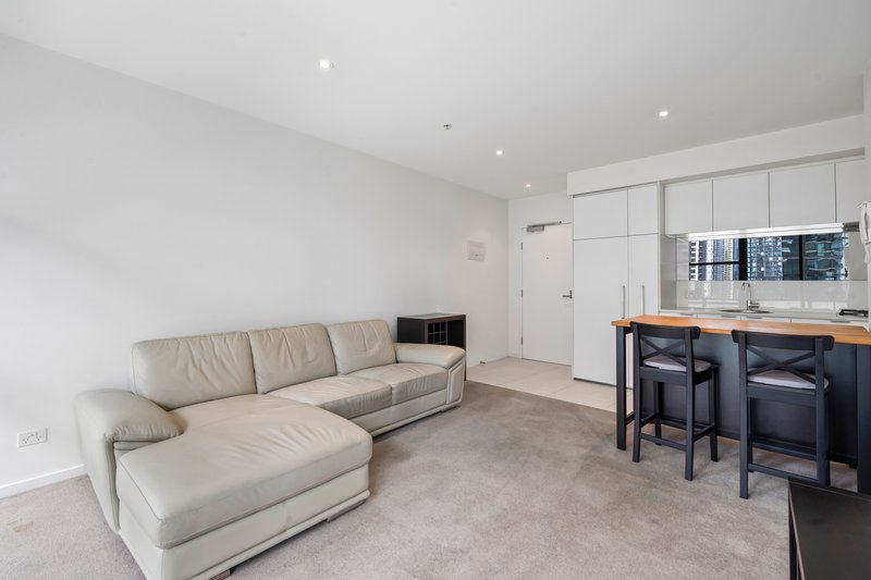 Photo - 904/50 Haig Street, Southbank VIC 3006 - Image 3