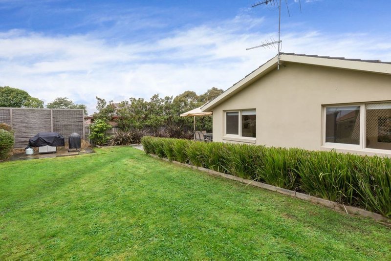 Photo - 905 High Street Road, Glen Waverley VIC 3150 - Image 11