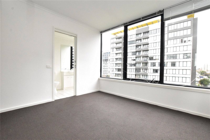 Photo - 905/148 Wells Street, South Melbourne VIC 3205 - Image 5