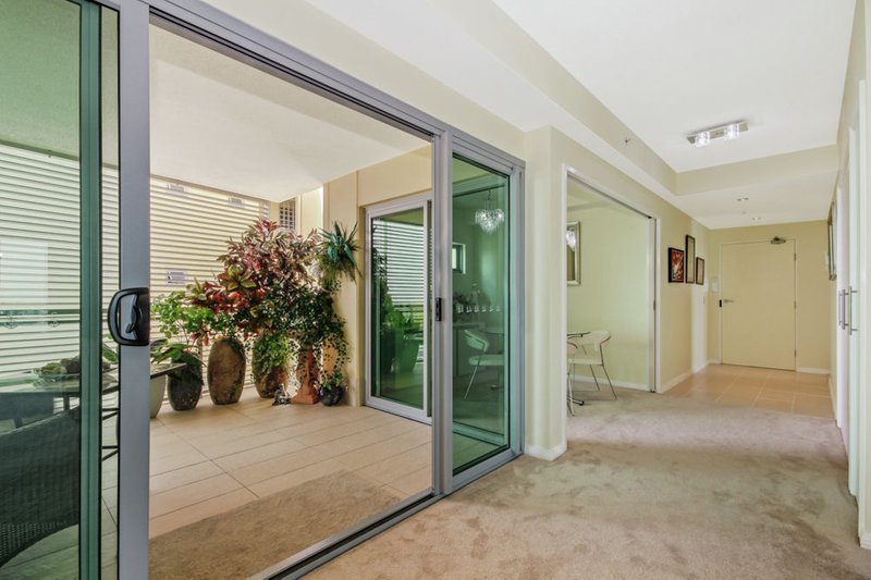 Photo - 905/185 Redcliffe Parade, Redcliffe QLD 4020 - Image 14