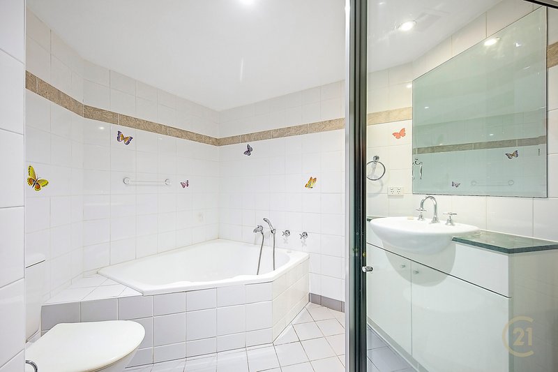 Photo - 905/2A Help Street, Chatswood NSW 2067 - Image 5