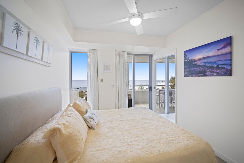 Photo - 905/3 Mclean Street, Coolangatta QLD 4225 - Image 5