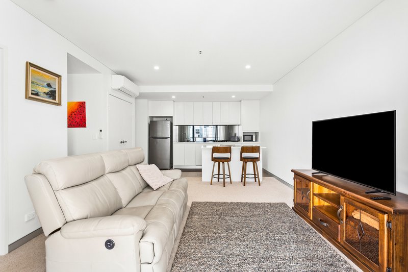 Photo - 905/41 Crown Street, Wollongong NSW 2500 - Image 3