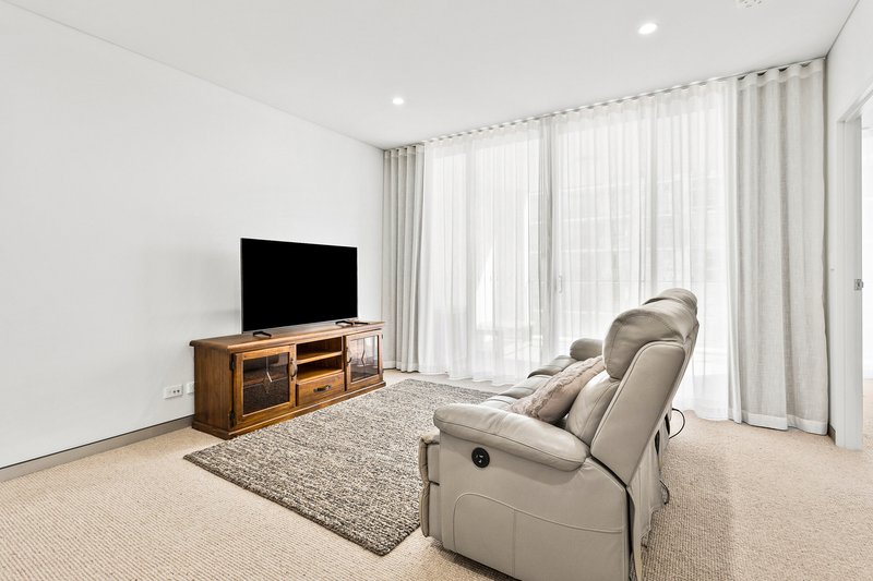 Photo - 905/41 Crown Street, Wollongong NSW 2500 - Image 4