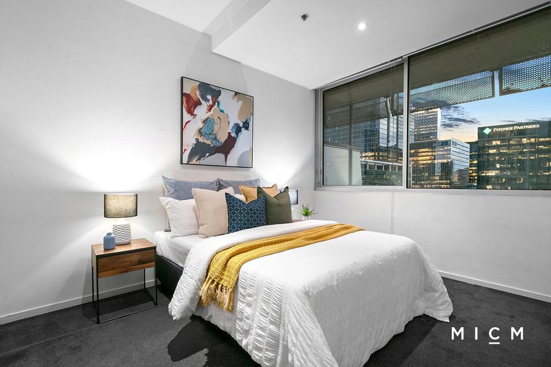 Photo - 905/620 Collins Street, Melbourne VIC 3000 - Image 4