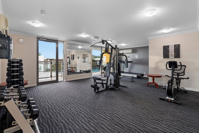 Photo - 906/14-16 Carol Avenue, Springwood QLD 4127 - Image 12