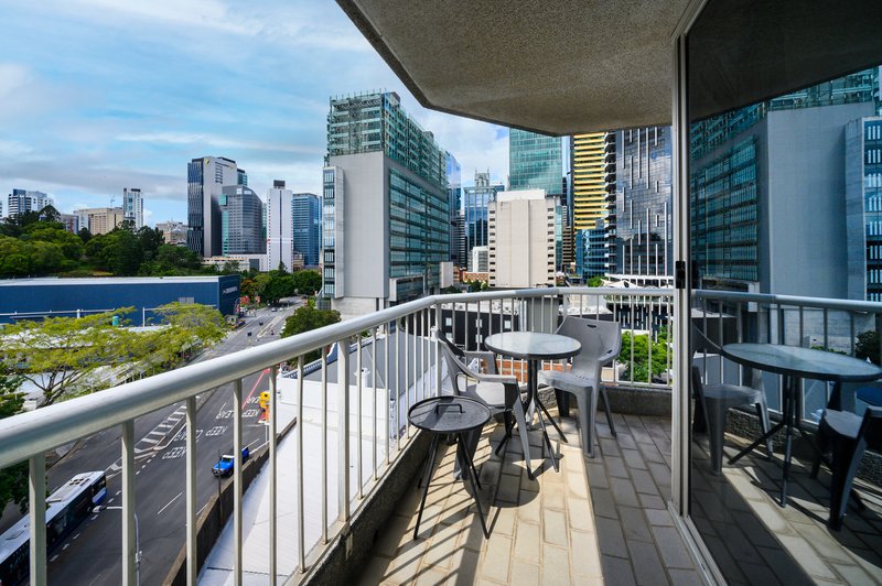 Photo - 906/160 Roma Street, Brisbane City QLD 4000 - Image 8