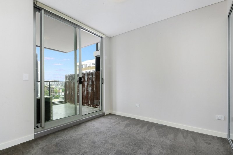 Photo - 906/192 Stacey Street, Bankstown NSW 2200 - Image 4
